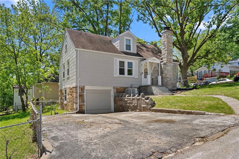 1625 42nd St, Kansas City, KS 66106