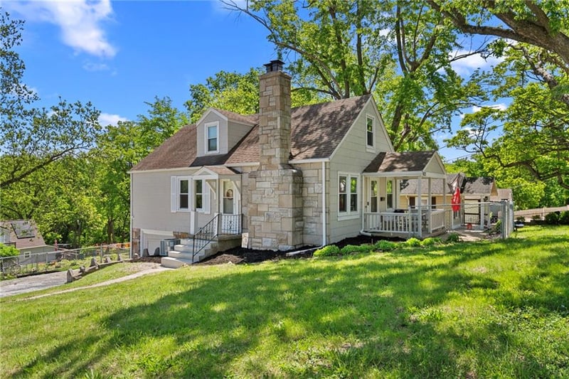 1625 42nd St, Kansas City, KS 66106