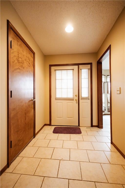 3902 Eastgate Dr, St Joseph, MO 64506
