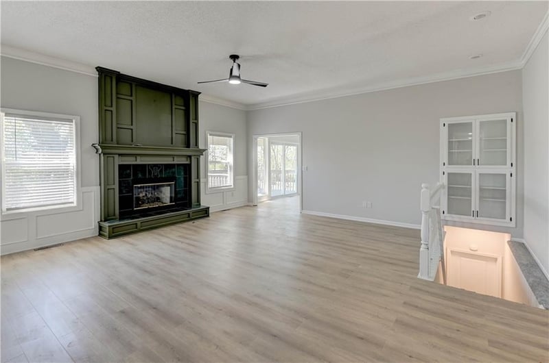 4300 Blue Jay Cir, Lee's Summit, MO 64064