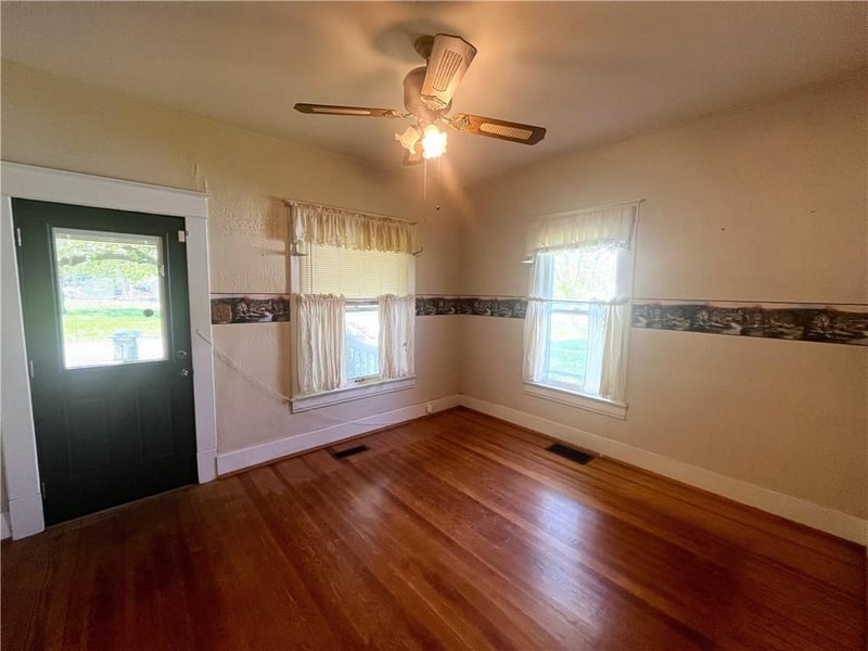 1703 Harrison Ave, Sedalia, MO 65301