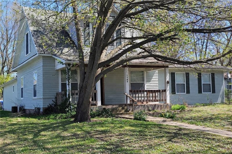 1703 Harrison Ave, Sedalia, MO 65301