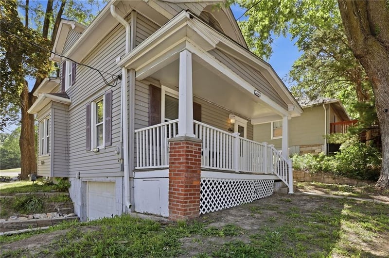 8841 Winner Rd, Independence, MO 64053