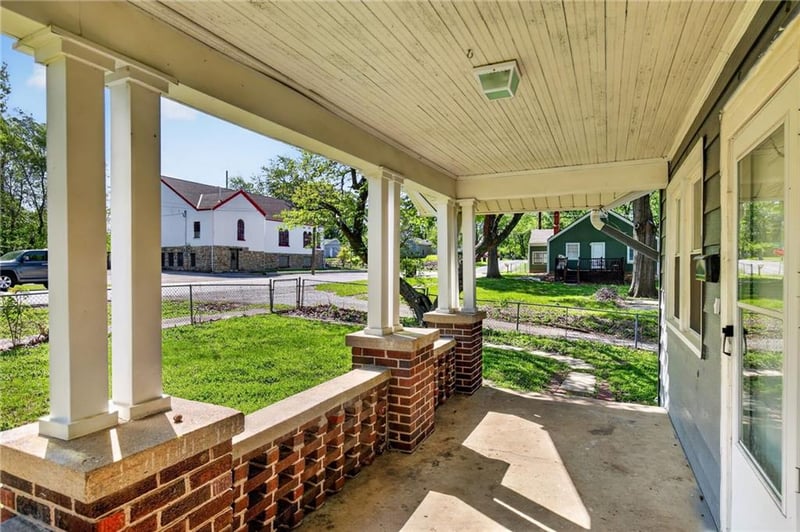112 Ash Ave, Independence, MO 64053