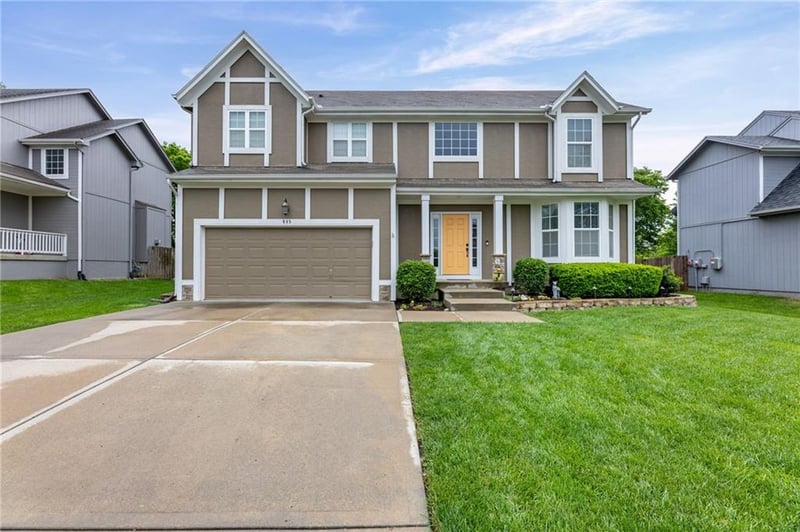 645 Mockingbird St, Gardner, KS 66030