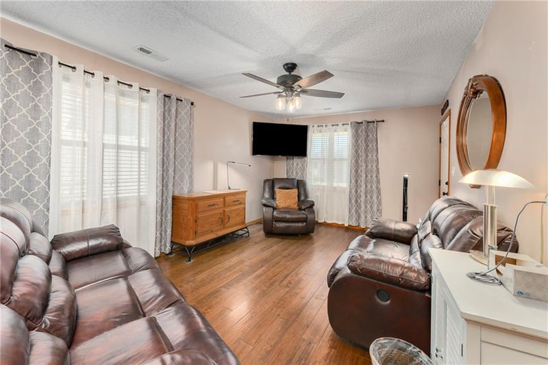 502 S Poseidon Way, Raymore, MO 64083