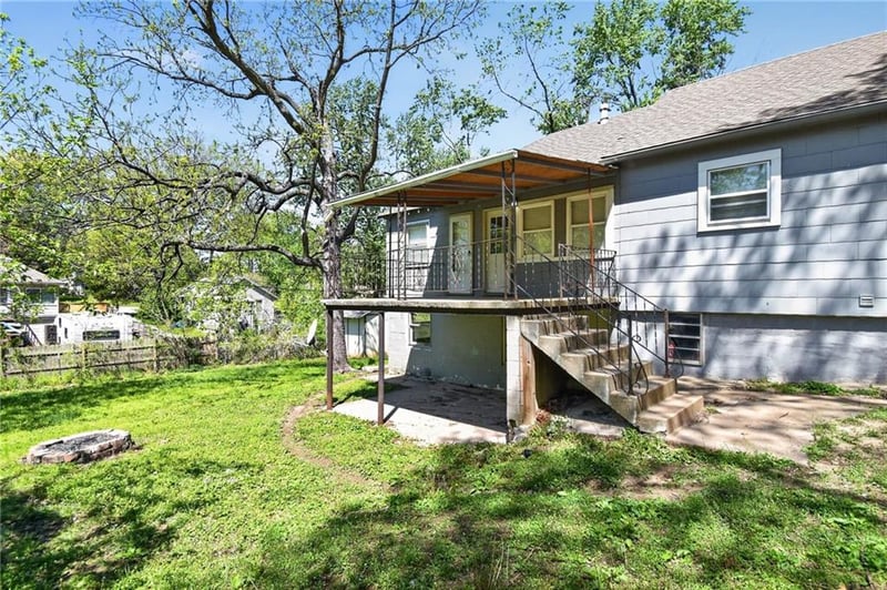 1422 Maywood Ave, Independence, MO 64052