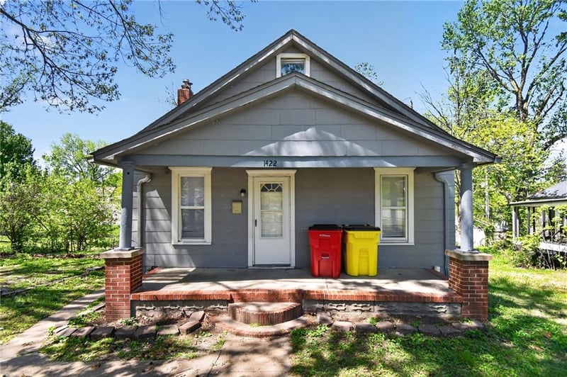 1422 Maywood Ave, Independence, MO 64052