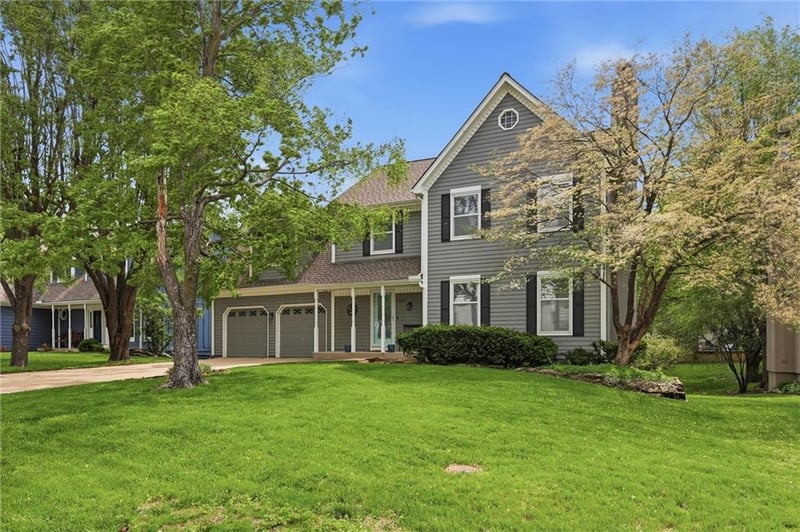 15317 W 83rd Ter, Lenexa, KS 66219