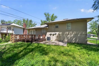 11612 Sycamore Dr, Kansas City, KS 64134