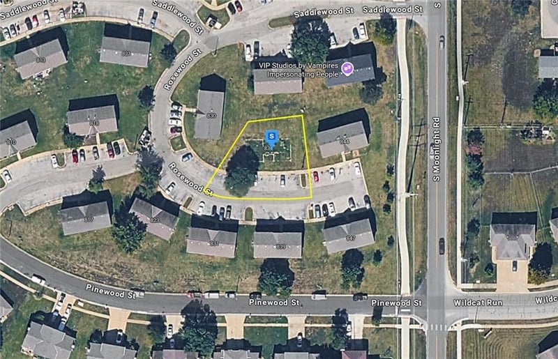 836 Rosewood St, Gardner, KS 66030