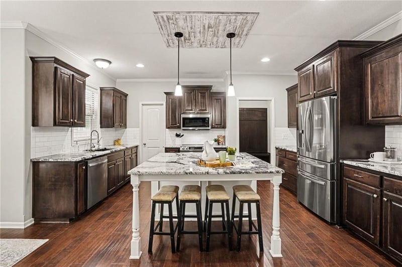 1001 Scarlet Ct, Blue Springs, MO 64014