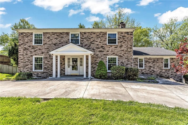 401 Smiley Rd, Liberty, MO 64068