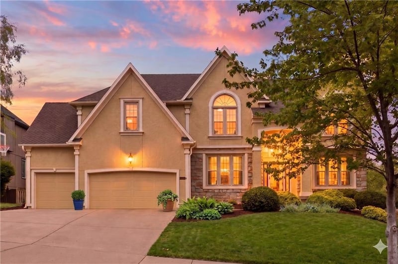 9308 146 Ter, Overland Park, KS 66221