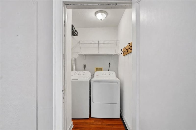 4508 Broadway St, Kansas City, MO 64111