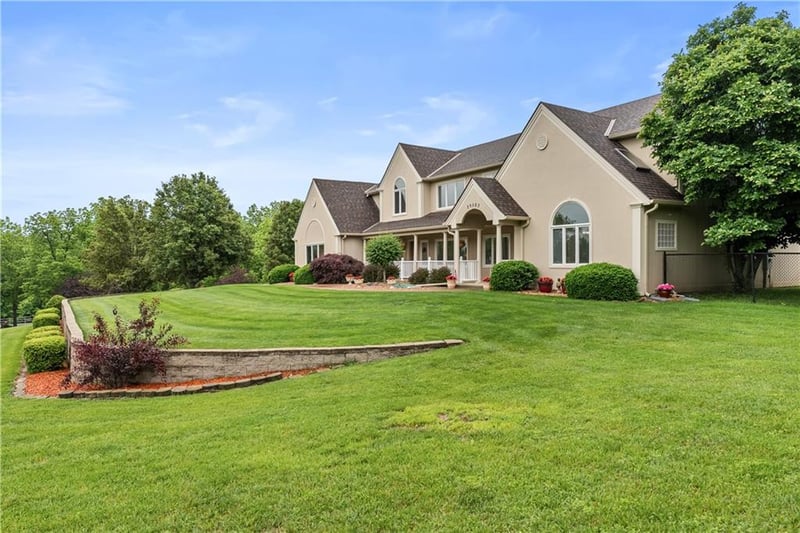 29503 Moreland School Rd, Blue Springs, MO 64014