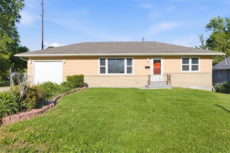 2415 45th St, Kansas City, KS 66104