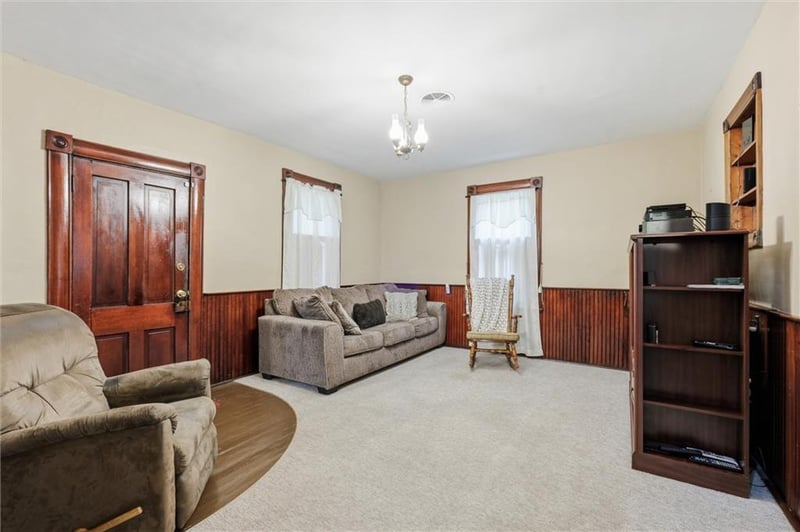 840 Limit St, Leavenworth, KS 66048