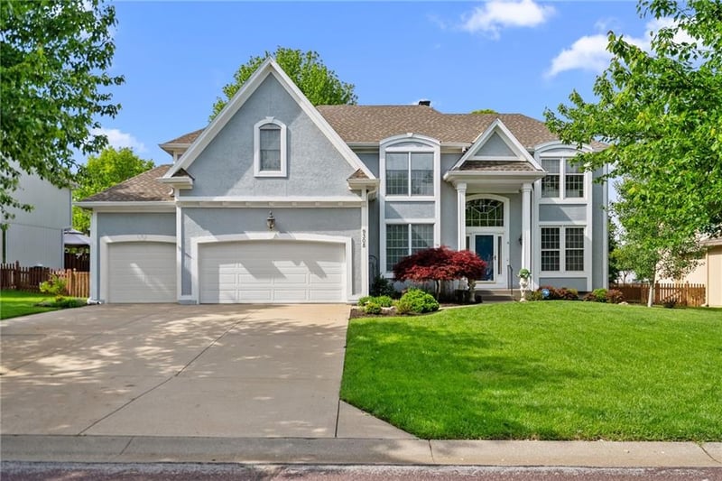 9308 150th Ter, Overland Park, KS 66221