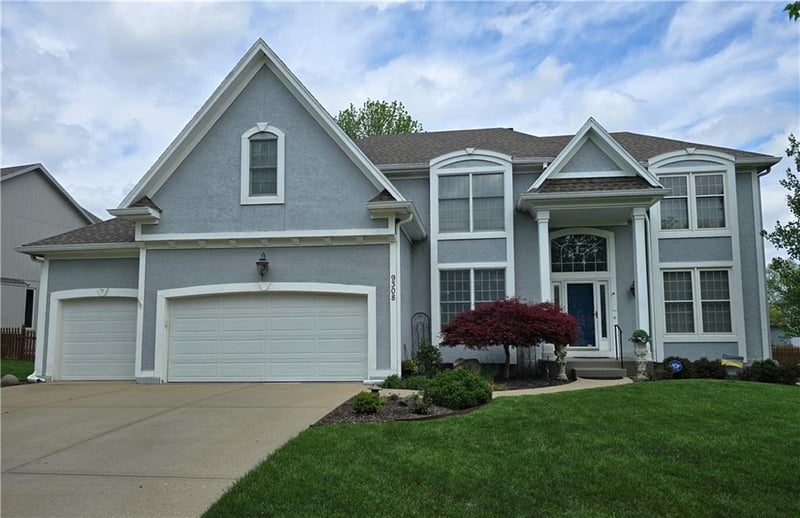 9308 150th Ter, Overland Park, KS 66221