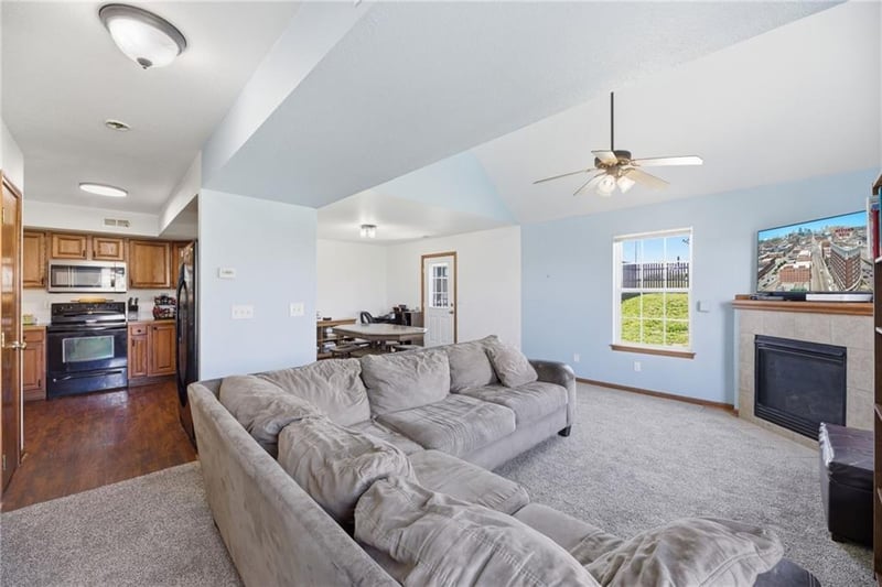 16820 Sheehan Rd, Basehor, KS 66007