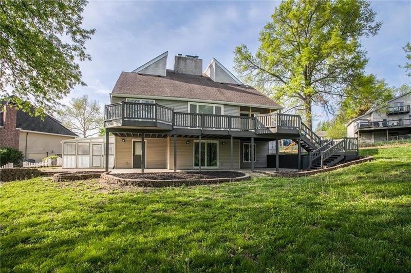 1120 97th Pl, Kansas City, MO 64155