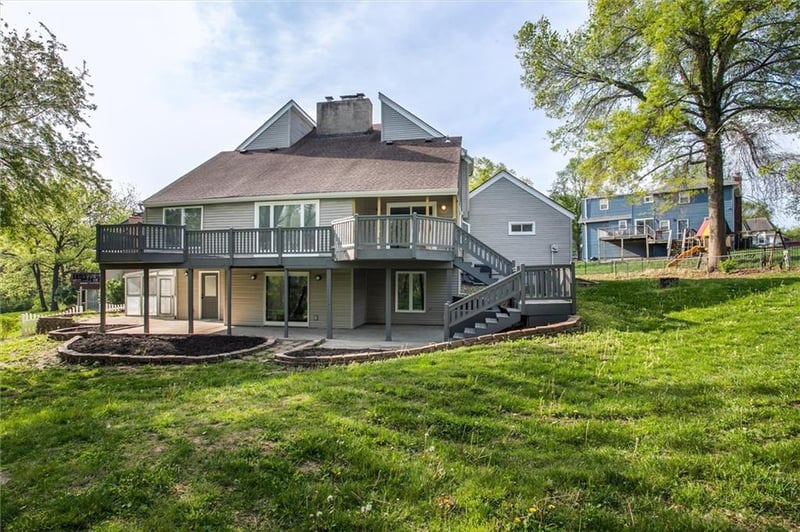 1120 97th Pl, Kansas City, MO 64155