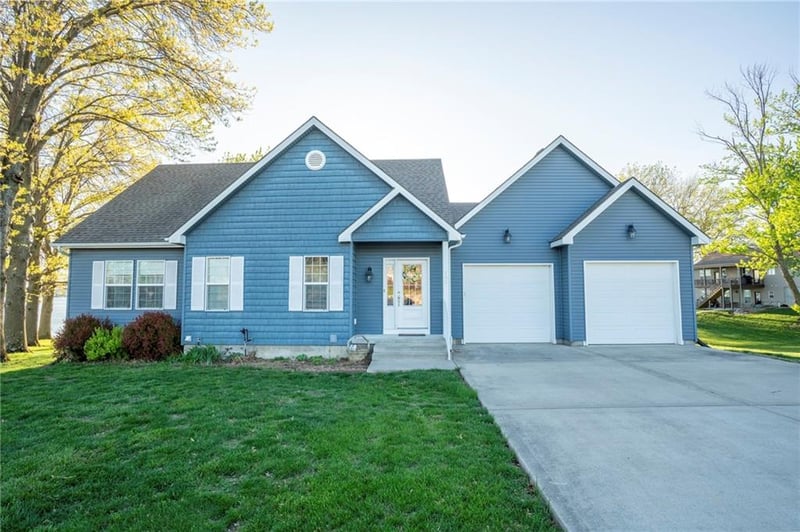 106 Angler Point, Gallatin, MO 64640
