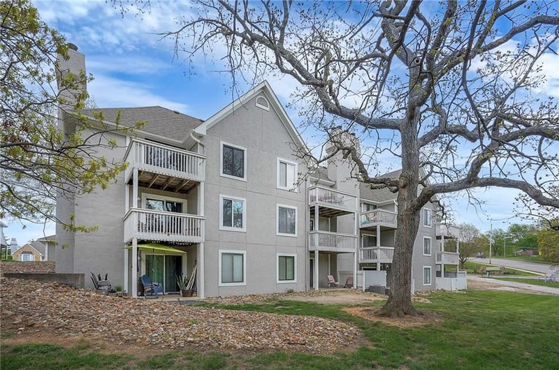 5860 Park Unit #12 St, Shawnee, KS 66216