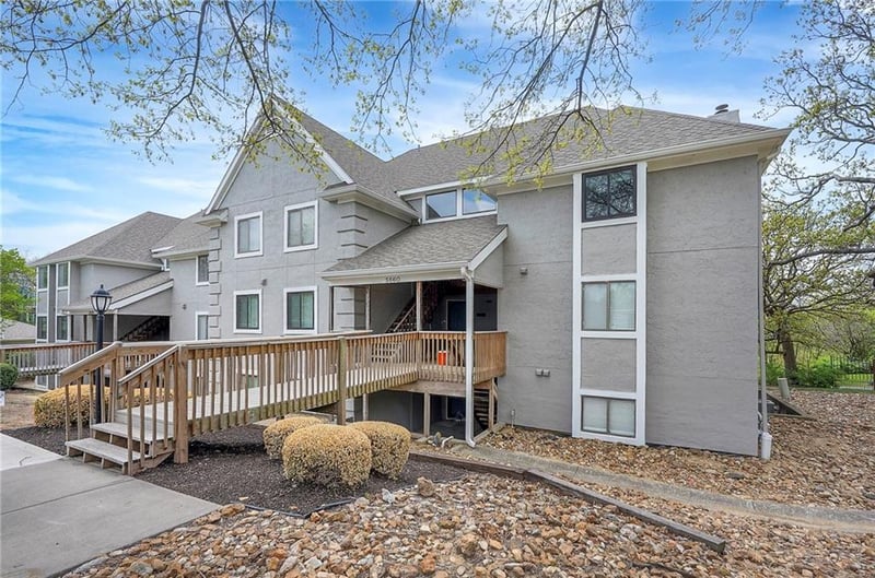5860 Park Unit #12 St, Shawnee, KS 66216