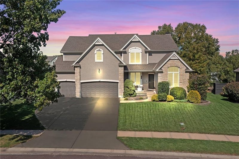 5308 161st St, Overland Park, KS 66085