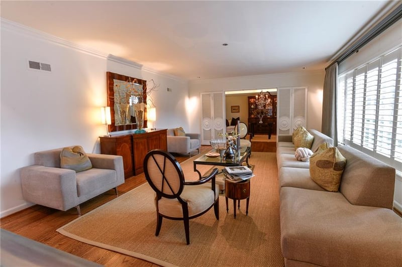 1240 64th Ter, Kansas City, MO 64113