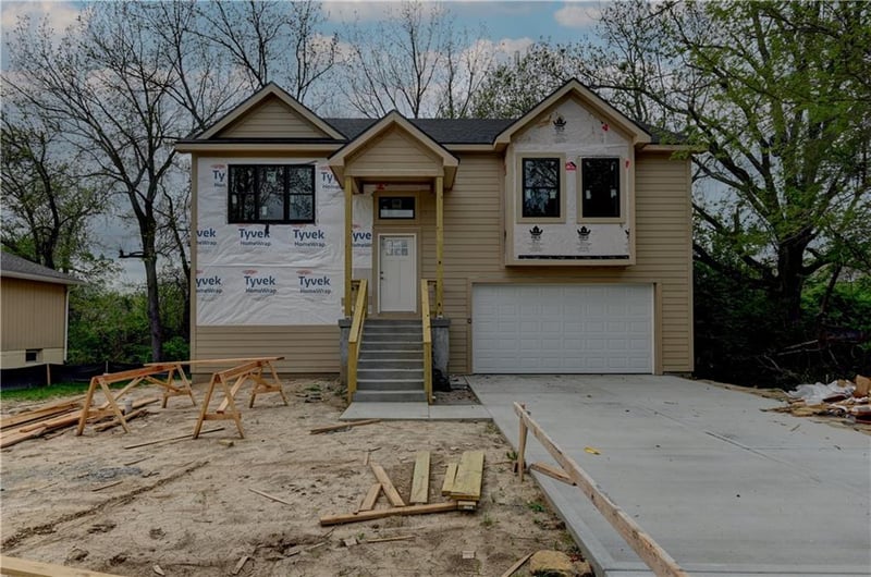 62nd Pl, Kansas City, KS 66102