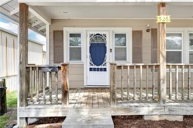 526 Oak St, Leavenworth, KS 66048