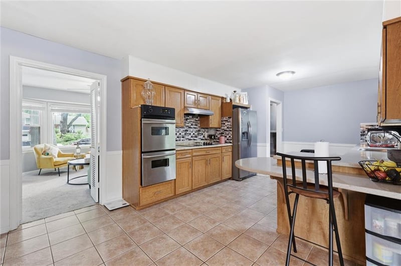 6316 Hedges Ave, Raytown, MO 64133