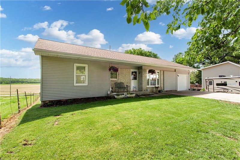 304 North St, Farley, MO 64028