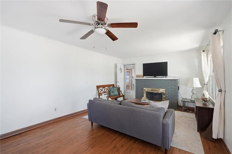 6333 Baltimore Ave, Kansas City, MO 64113