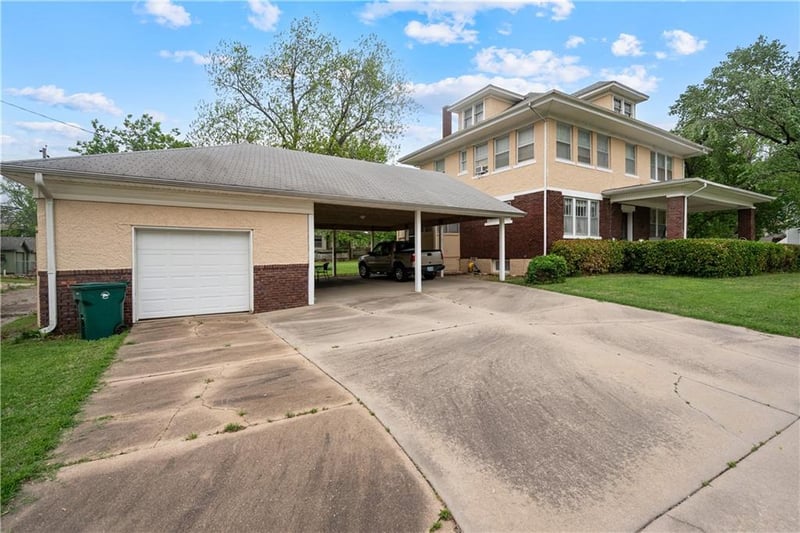 1500 Belmont Ave, Parsons, KS 67357