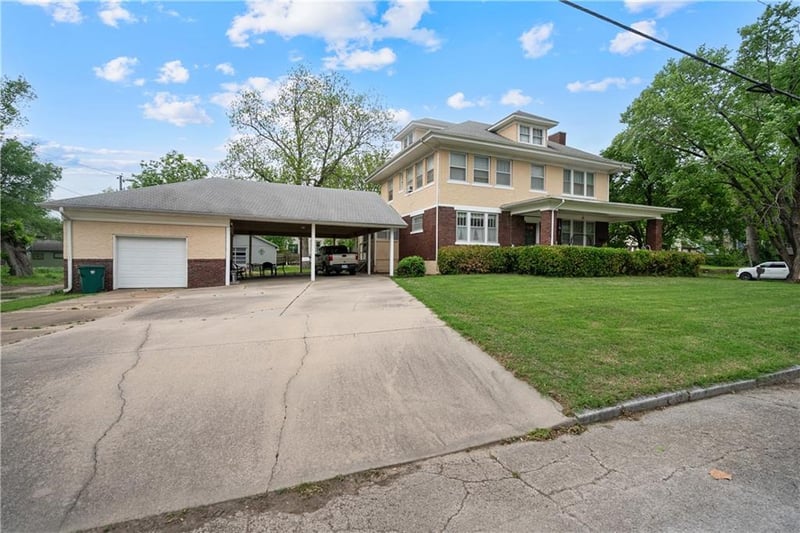 1500 Belmont Ave, Parsons, KS 67357