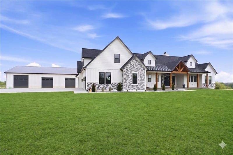 11730 Hollingsworth Rd, Kansas City, KS 66109