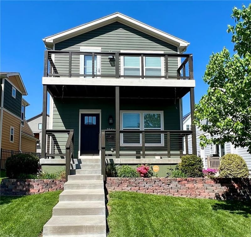 2546 Tracy Ave, Kansas City, MO 64108