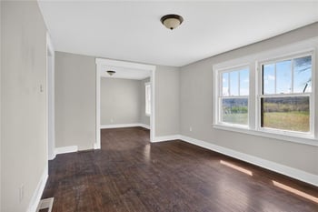 8405 Wabash Ave, Kansas City, MO 64132