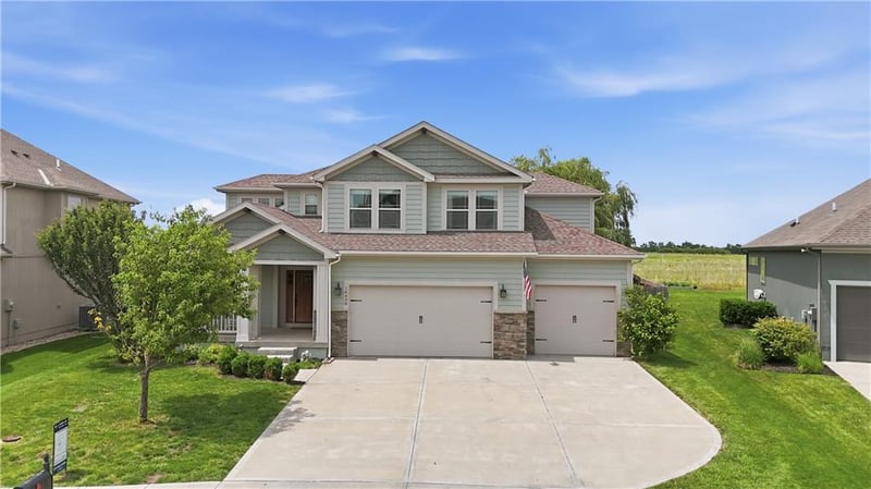16438 Agnes St, Gardner, KS 66030