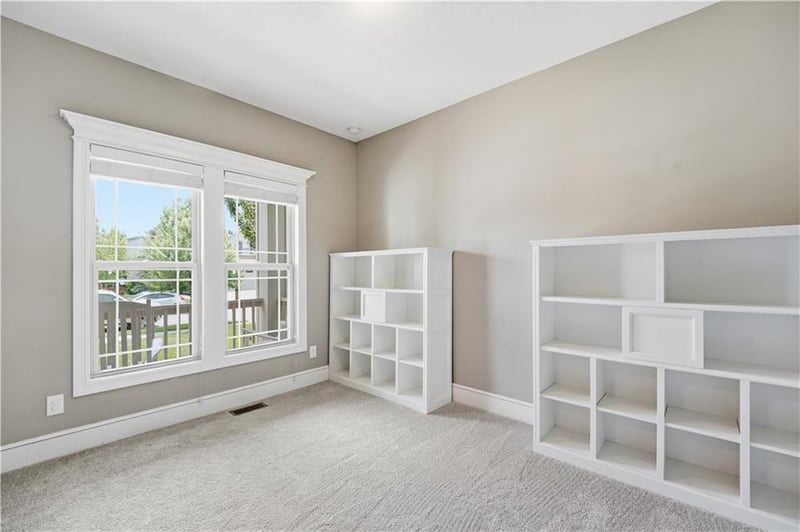 16438 Agnes St, Gardner, KS 66030