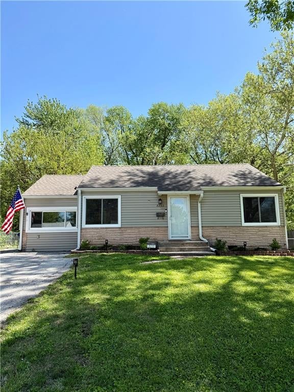 8233 Woodward St, Overland Park, KS 66204