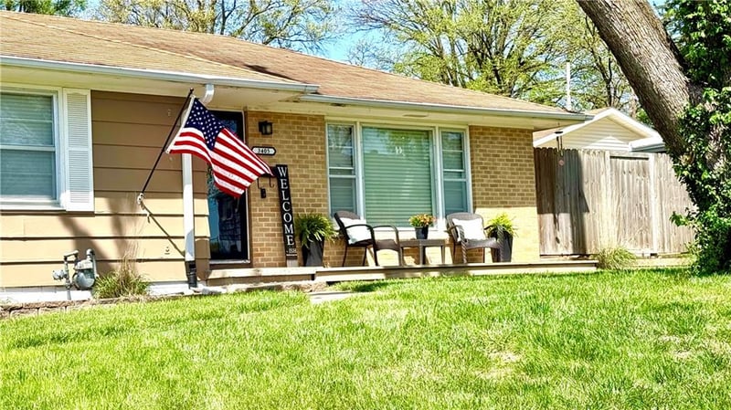 3405 Neighbor Rd, St Joseph, MO 64506