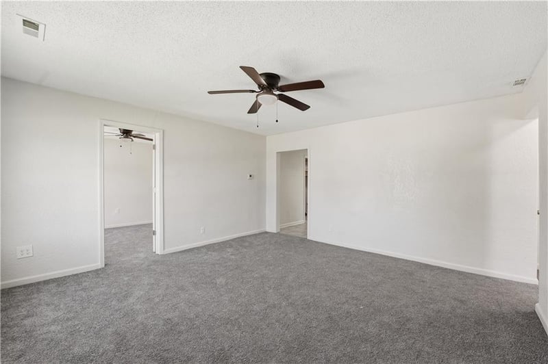 5609 Oakland Ave, Kansas City, MO 64129