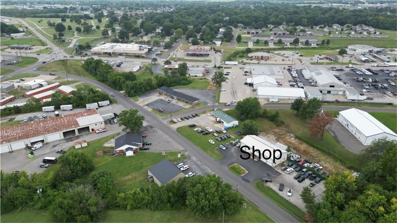 2934 Clinton Rd, Sedalia, MO 65301