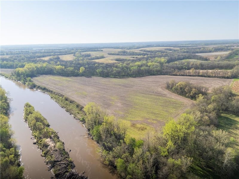 Ne Berlin Rd, Pattonsburg, MO 64670