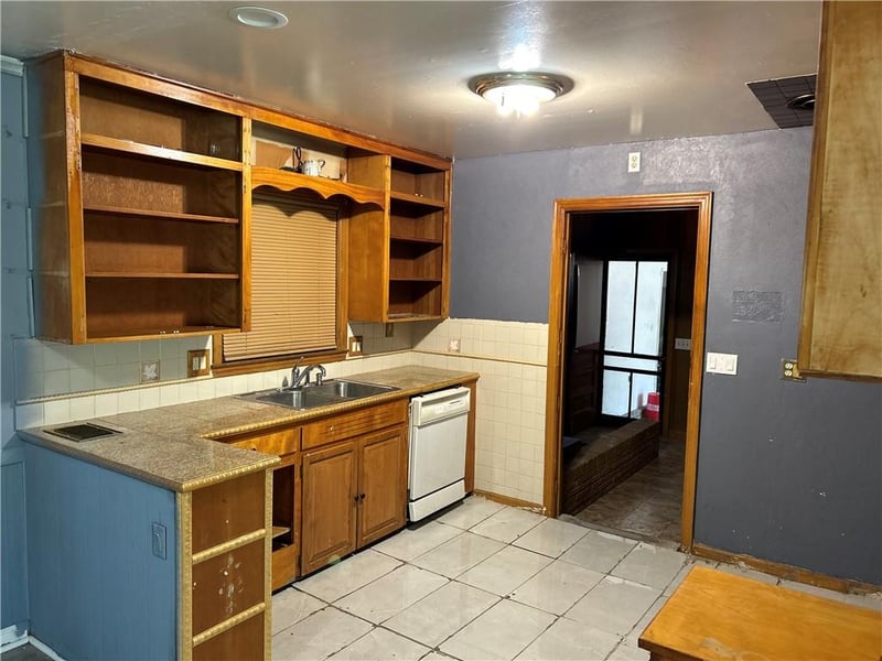 4415 Vermont Ave, Kansas City, MO 64133